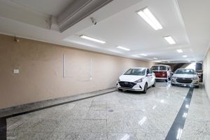 Image 35 - 921485
