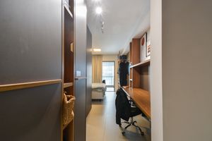 Image 6 - 921490