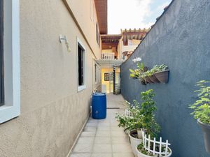 Image 31 - 921492
