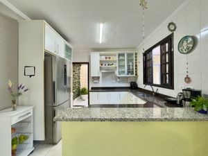 Image 19 - 921492