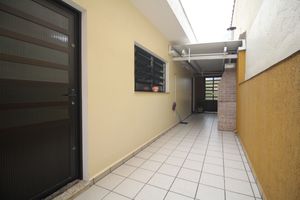 Image 30 - 921497
