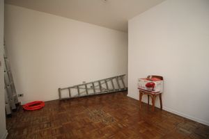 Image 41 - 921497