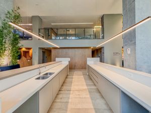 Image 3 - 921499
