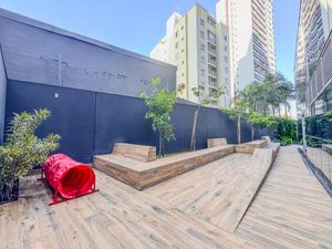 Image 10 - 921499