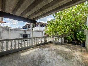 Image 12 - 921502