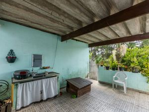Image 19 - 921502