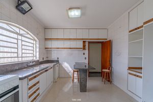 Image 9 - 921503