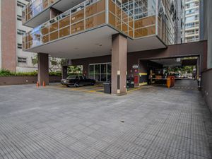 Image 3 - 921504