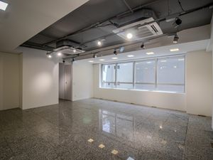 Image 16 - 921504
