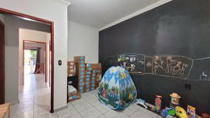 Image 37 - 921507