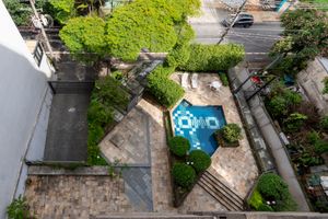 Image 10 - 921510