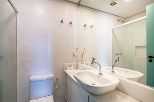 Image 19 - 921510