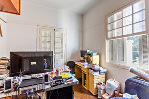 Image 31 - 921517