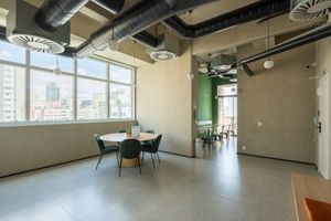 Image 45 - 921530