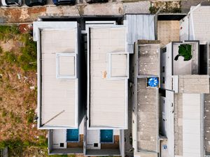 Image 19 - 921532