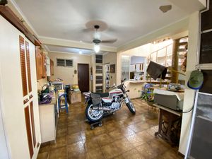 Image 19 - 921539