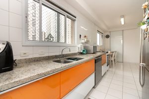 Image 13 - 921546