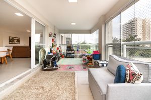 Image 7 - 921546