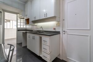 Image 38 - 921551