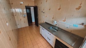 Image 11 - 921555