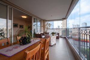 Image 1 - 921565