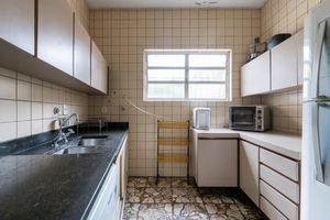 Image 31 - 921573