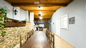 Image 35 - 921576