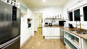 Image 34 - 921576