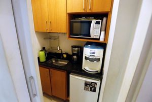 Image 11 - 921585