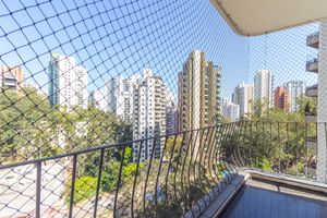 Image 11 - 921586