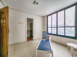Image 33 - 921592