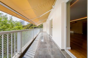 Image 3 - 921595