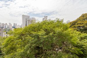 Image 41 - 921595