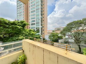 Image 17 - 921599