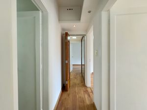 Image 24 - 921599