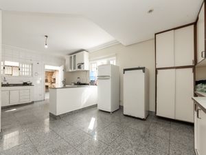 Image 13 - 921604