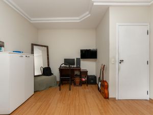 Image 27 - 921604