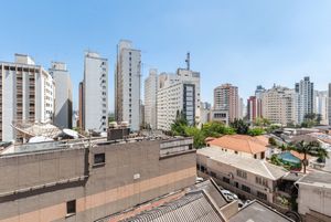 Image 17 - 921612