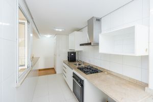 Image 12 - 921624