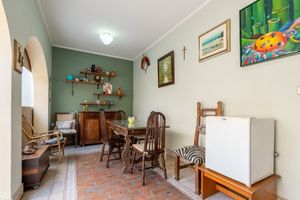 Image 50 - 921633