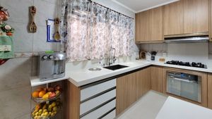 Image 15 - 921634