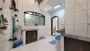 Image 22 - 921634