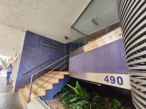 Image 1 - 921637