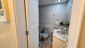 Image 31 - 921638