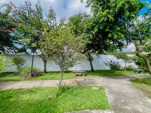 Image 44 - 921643