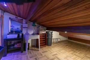 Image 30 - 921655