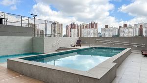 Image 19 - 921660
