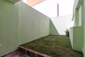 Image 6 - 921662