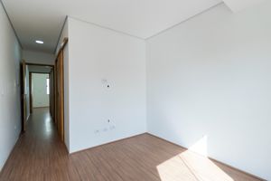 Image 10 - 921662