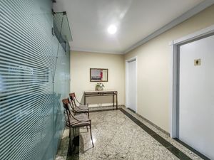 Image 32 - 921666